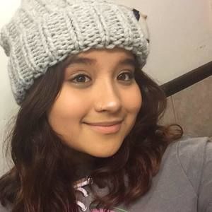 Meet your Posher, Cassandra